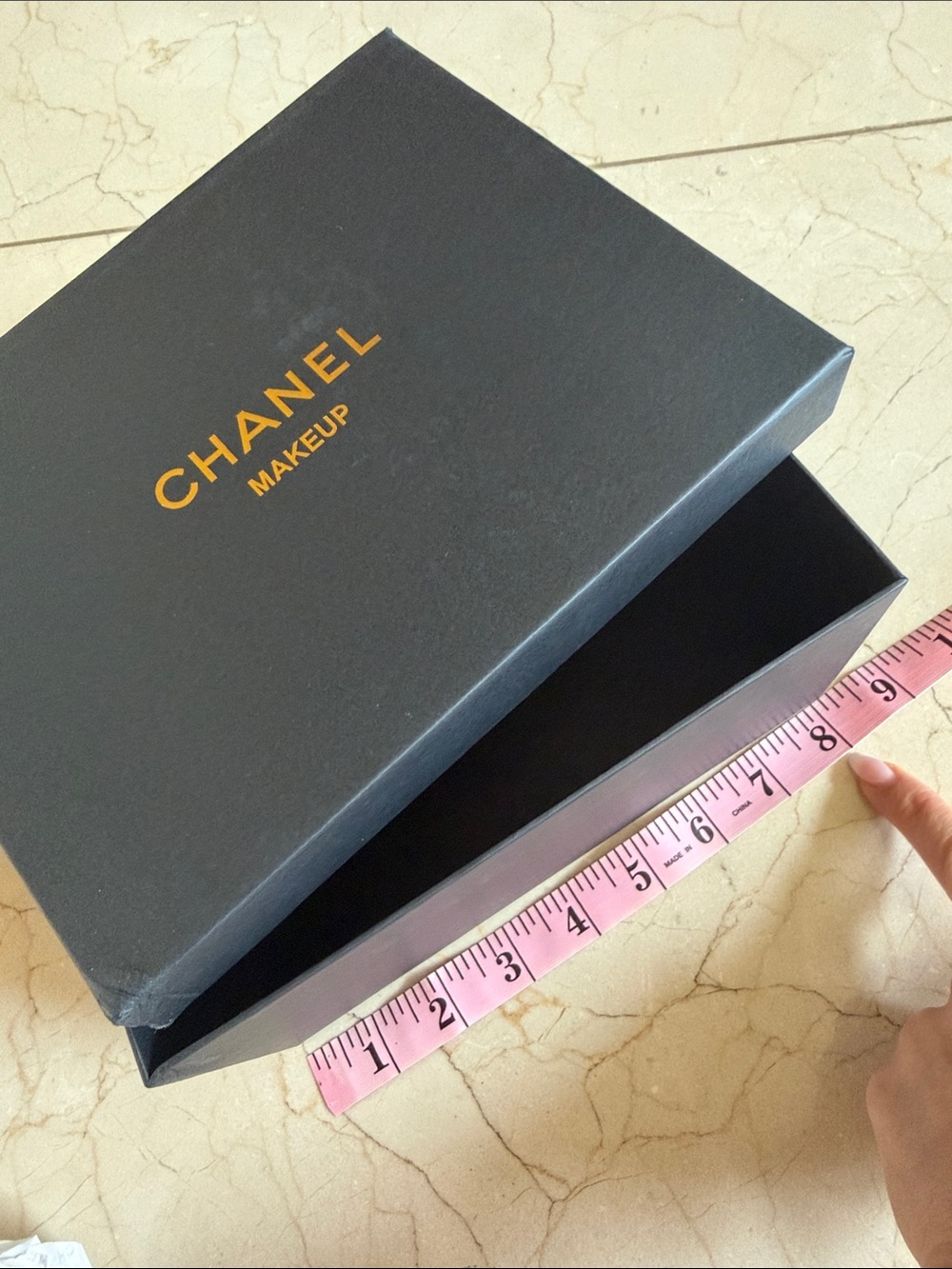 CHANEL compact mirror portable Black Embossed Leather Card Sleeve in box - Picture 8 of 12